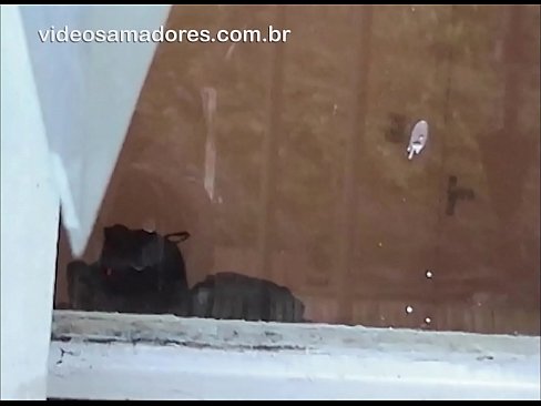 ❤️ Gizon hunkigarria bere neska-laguna beste mutil batekin ikusten, putz-bideo bat grabatzen bikotea molestatu gabe ❤️❌ Sexu bideoa %eu.pornoreino-com.ruan ️❤