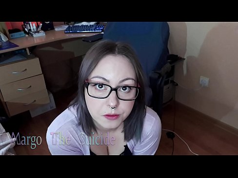 ❤️ Neska sexy betaurrekoekin dildoa zurrupatzen du kameraren aurrean ❤️❌ Sexu bideoa %eu.pornoreino-com.ruan ️❤
