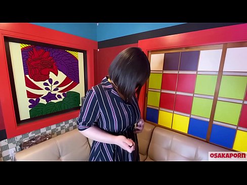 ❤️ Titi handiak dituen kutie japoniarra jostailu sexualekin masturbatzen da eta orgasmoa du. Elkarrizketa batean bere esperientzia madarikatuari buruz hitz egiten du. Titi erraldoiak eta puxa iletsua ozenki intzirika. Osakaporn ❤️❌ Sexu bideoa %eu.pornoreino-com.ruan ️❤